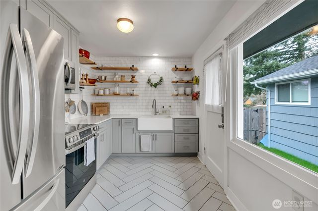 4609 N 18th Street, Tacoma, WA 98406