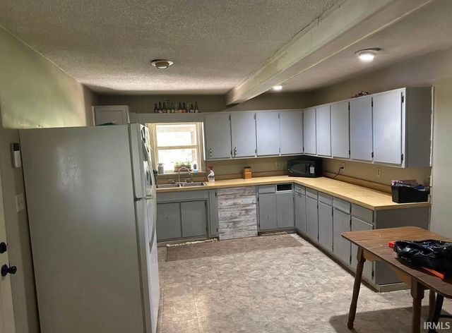 12750 Hwy 54 W Highway, Linton, IN 47441