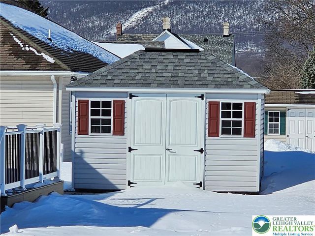 118 East 1st Street, Wind Gap Boro, PA 18091