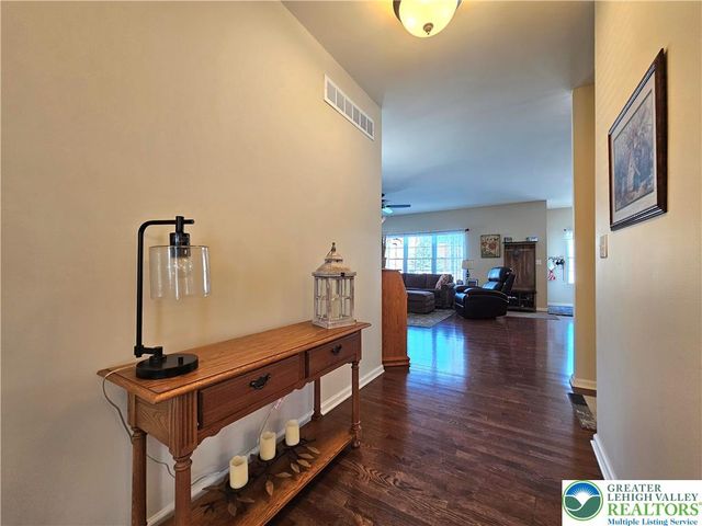 118 East 1st Street, Wind Gap Boro, PA 18091