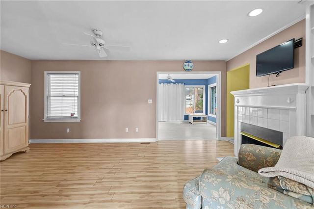 8 River CV, Portsmouth, VA 23703