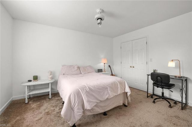 8 River CV, Portsmouth, VA 23703