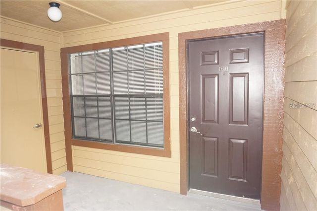 315 LAKEPOINTE DRIVE 102, Altamonte Springs, FL 32701