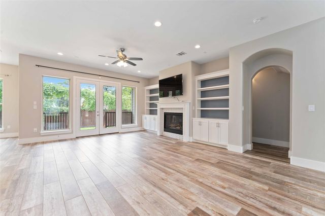 4310 Fernwood Drive, Houston, TX 77021