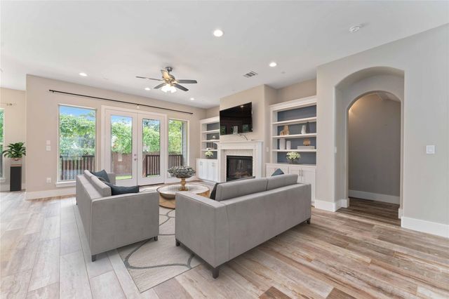 4310 Fernwood Drive, Houston, TX 77021