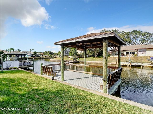 12 COLLINSON Court, Palm Coast, FL 32137