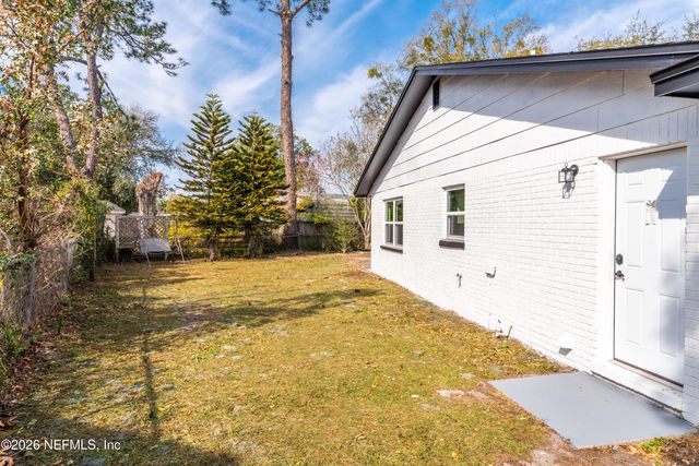 7738 RONDEAU Drive E, Jacksonville, FL 32217