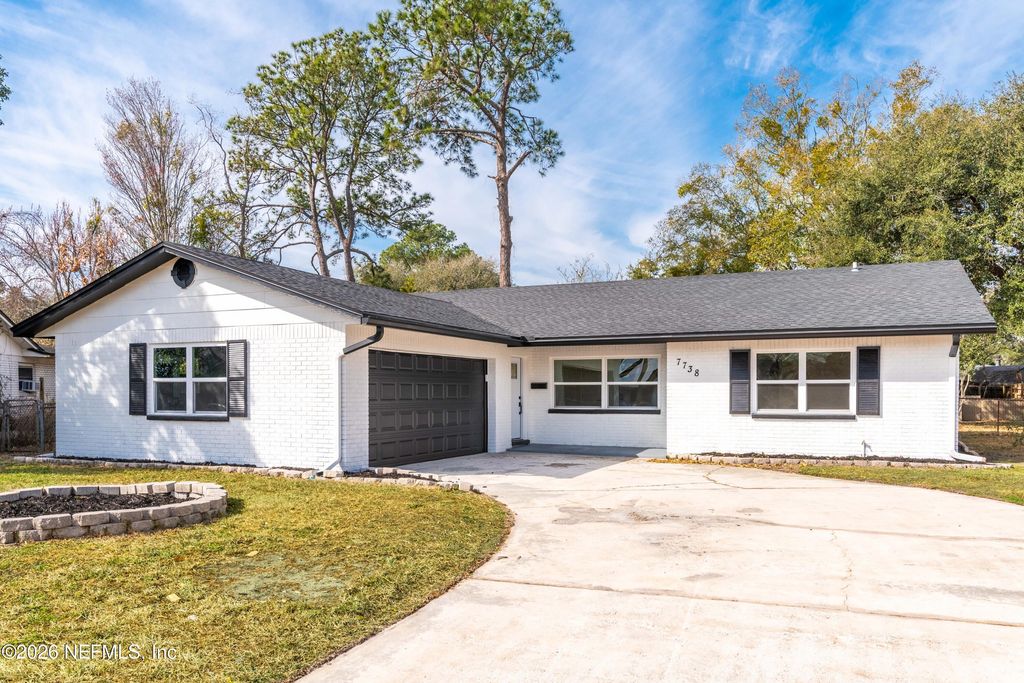 7738 RONDEAU Drive E, Jacksonville, FL 32217