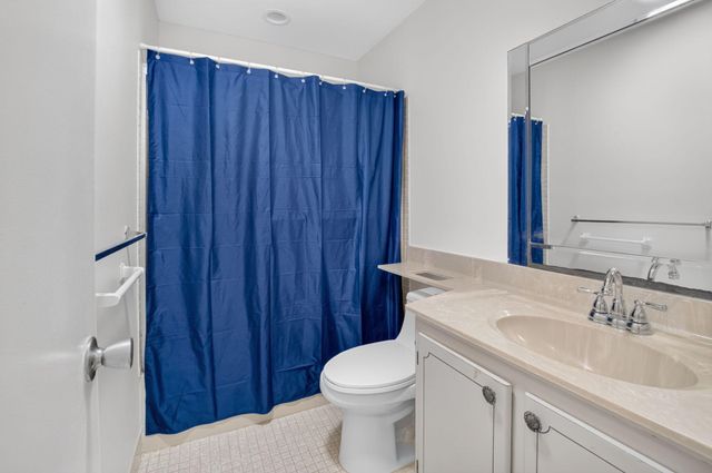 6070 La Palma Lane, Delray Beach, FL 33484