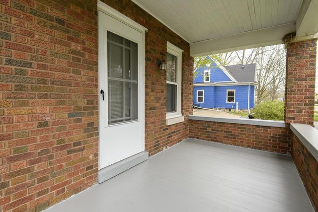 220 Fox STREET, Mukwonago, WI 53149