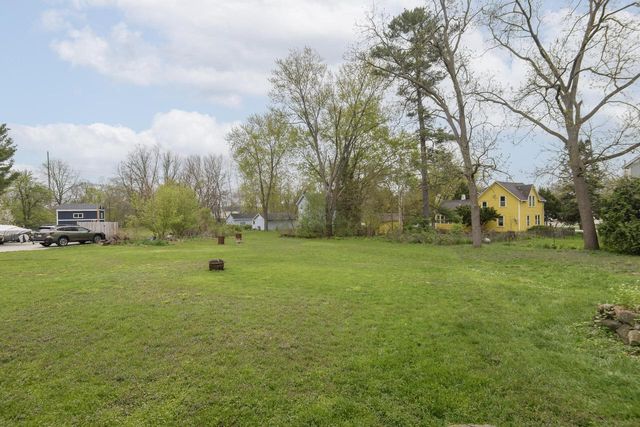220 Fox STREET, Mukwonago, WI 53149