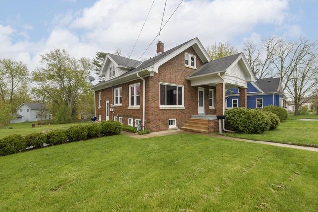 220 Fox STREET, Mukwonago, WI 53149