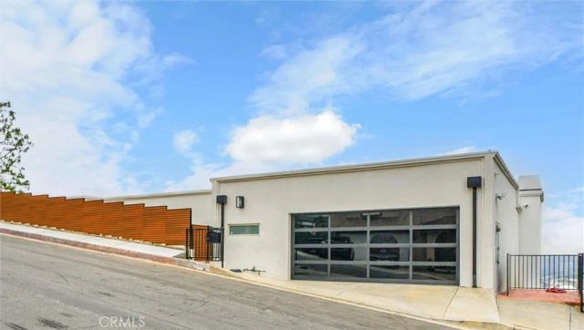 10050 Olivia Ter, Sun Valley, CA 91352