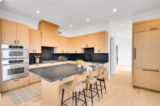 10050 Olivia Ter, Sun Valley, CA 91352