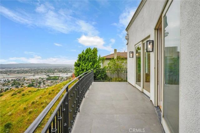 10050 Olivia Ter, Sun Valley, CA 91352