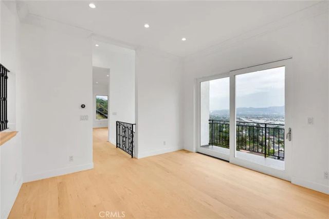 10050 Olivia Ter, Sun Valley, CA 91352