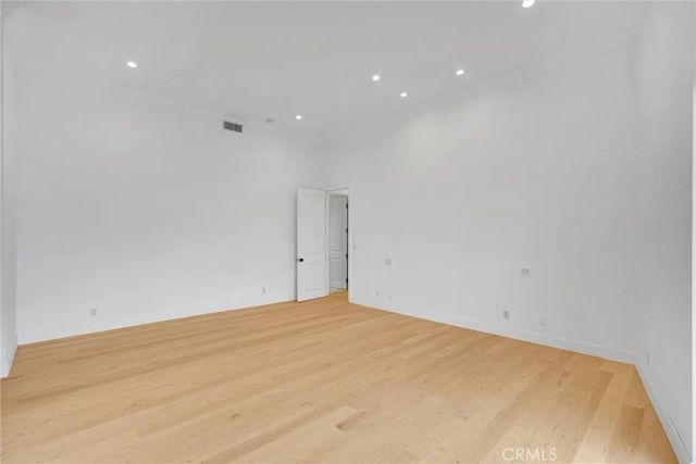 10050 Olivia Ter, Sun Valley, CA 91352