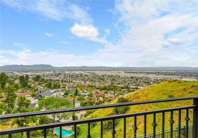 10050 Olivia Ter, Sun Valley, CA 91352
