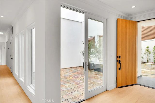 10050 Olivia Ter, Sun Valley, CA 91352
