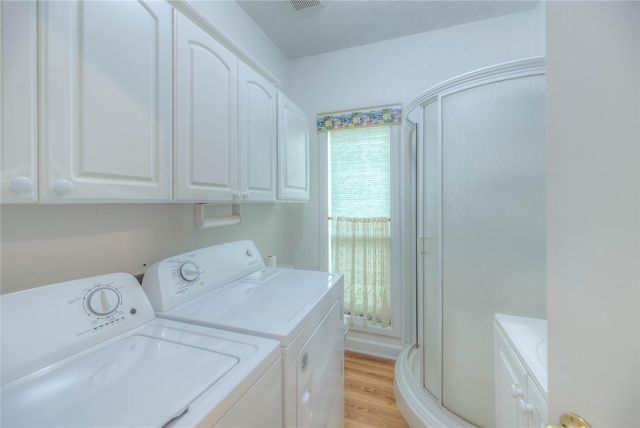 241 E Peterson Loop, Livingston, TX 77351