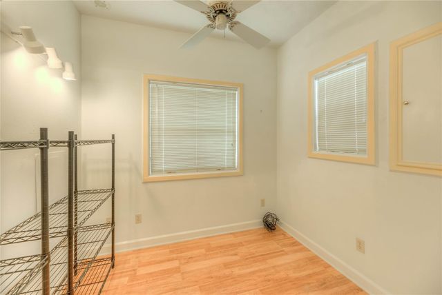 241 E Peterson Loop, Livingston, TX 77351