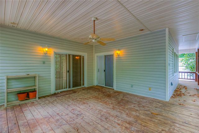 241 E Peterson Loop, Livingston, TX 77351