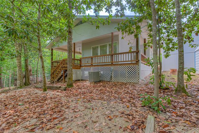 241 E Peterson Loop, Livingston, TX 77351