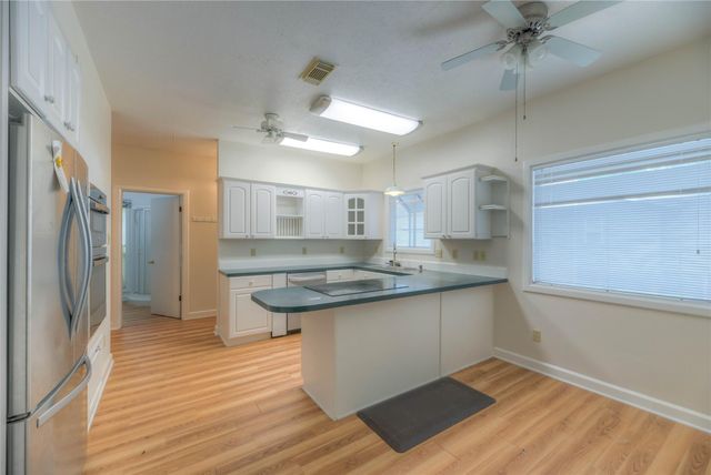 241 E Peterson Loop, Livingston, TX 77351