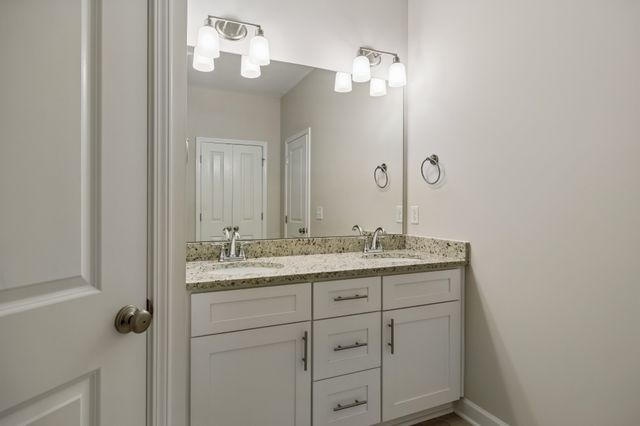 1930 Old Snow Hill Rd, Dowelltown, TN 37059