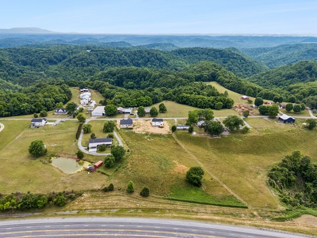 1930 Old Snow Hill Rd, Dowelltown, TN 37059