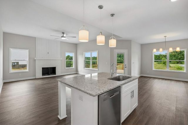 1930 Old Snow Hill Rd, Dowelltown, TN 37059