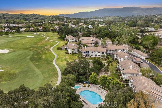35 Oak Knolls, Laguna Hills, CA 92679