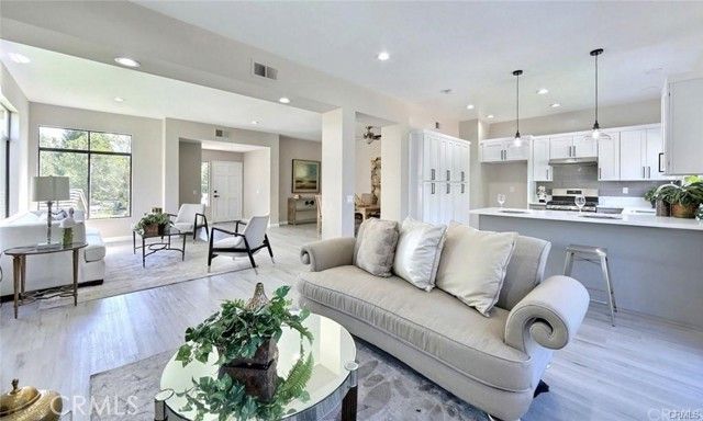 35 Oak Knolls, Laguna Hills, CA 92679