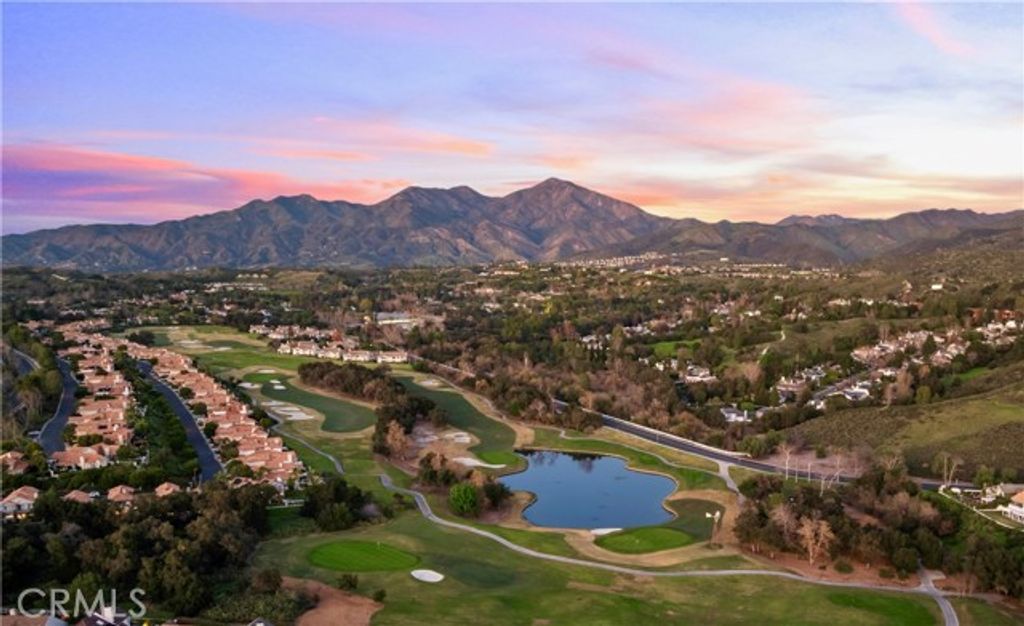 35 Oak Knolls, Laguna Hills, CA 92679