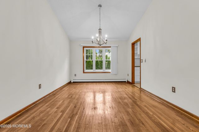 225 Genoa Avenue, Toms River, NJ 08753