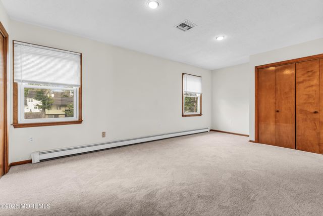 225 Genoa Avenue, Toms River, NJ 08753
