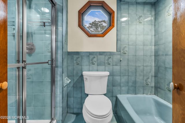 225 Genoa Avenue, Toms River, NJ 08753