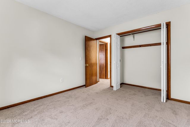 225 Genoa Avenue, Toms River, NJ 08753
