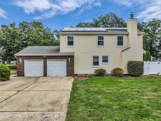 225 Genoa Avenue, Toms River, NJ 08753
