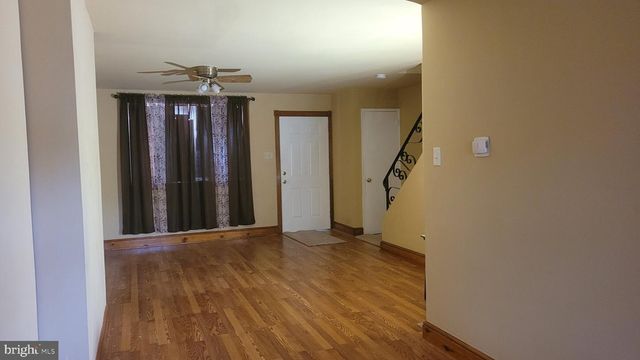 1055 KENWOOD AVE, Camden, NJ 08103