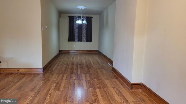 1055 KENWOOD AVE, Camden, NJ 08103