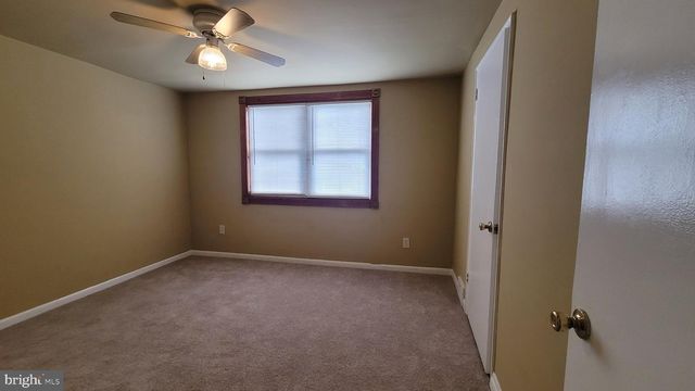 1055 KENWOOD AVE, Camden, NJ 08103