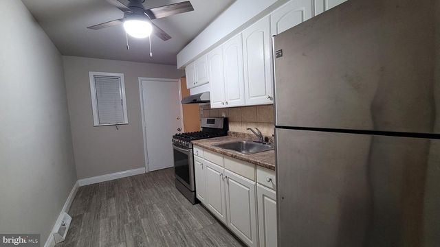 1055 KENWOOD AVE, Camden, NJ 08103