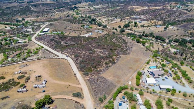 017 Calle Segovia 4, Temecula, CA 92592