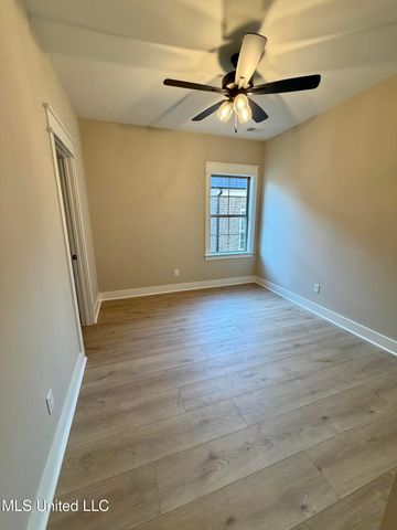 4291 S Bolivar Trail, Olive Branch, MS 38654