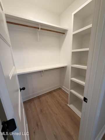 4291 S Bolivar Trail, Olive Branch, MS 38654