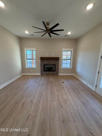 4291 S Bolivar Trail, Olive Branch, MS 38654