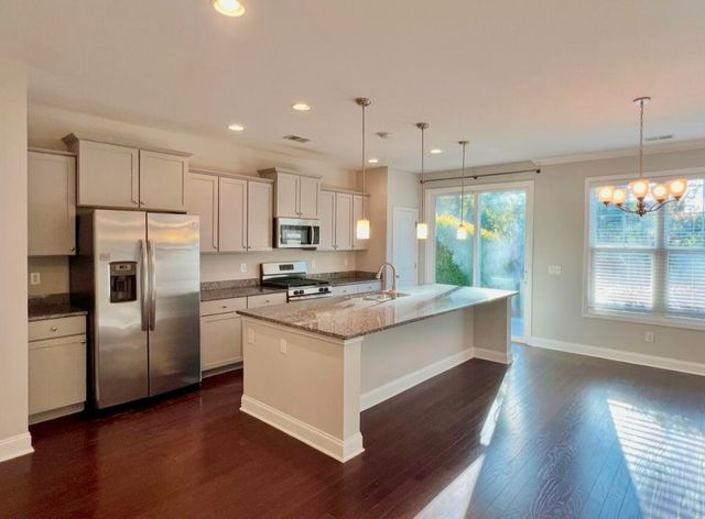 1664 Bridwell Lane, Mount Pleasant, SC 29466