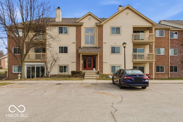 12519 Timber Creek Drive UNIT 10, Carmel, IN 46032