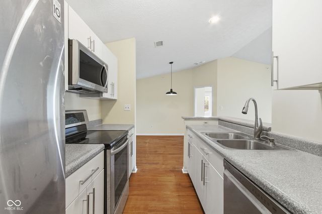 12519 Timber Creek Drive UNIT 10, Carmel, IN 46032